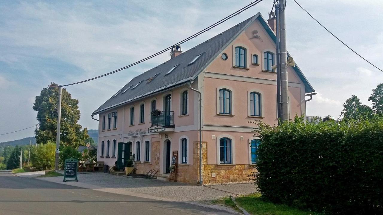 Na Kopecku Ad 1795 - Penzion S Restauraci A Wellness V Podkrkonosi Двур-Кралове-над-Лабем Экстерьер фото