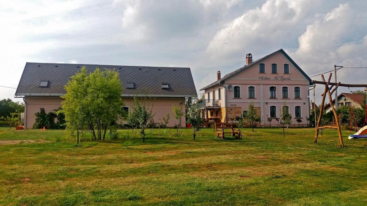 Na Kopecku Ad 1795 - Penzion S Restauraci A Wellness V Podkrkonosi Двур-Кралове-над-Лабем Экстерьер фото