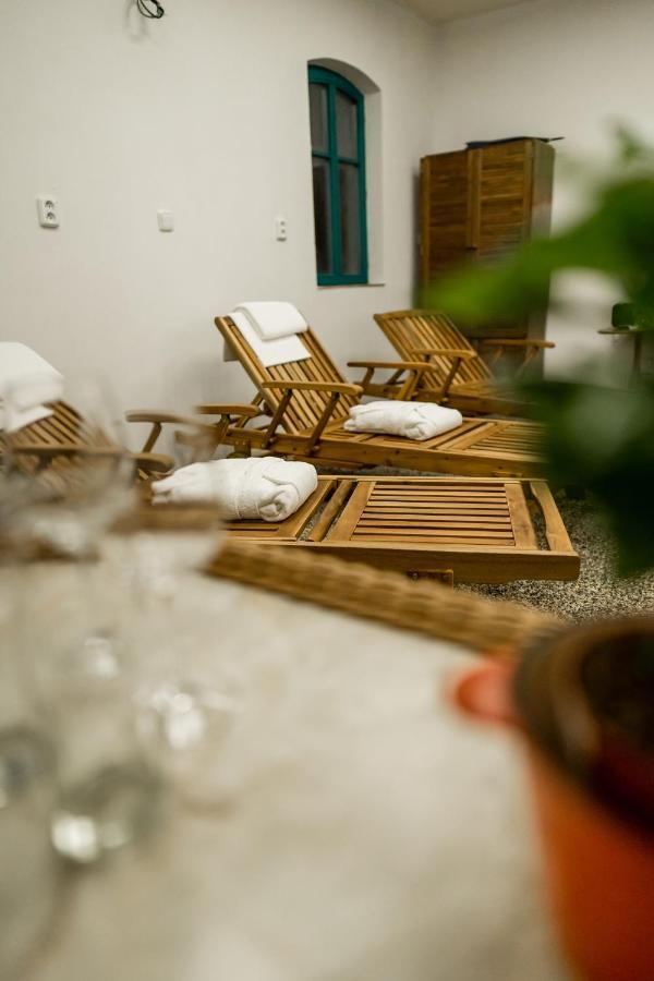Na Kopecku Ad 1795 - Penzion S Restauraci A Wellness V Podkrkonosi Двур-Кралове-над-Лабем Экстерьер фото