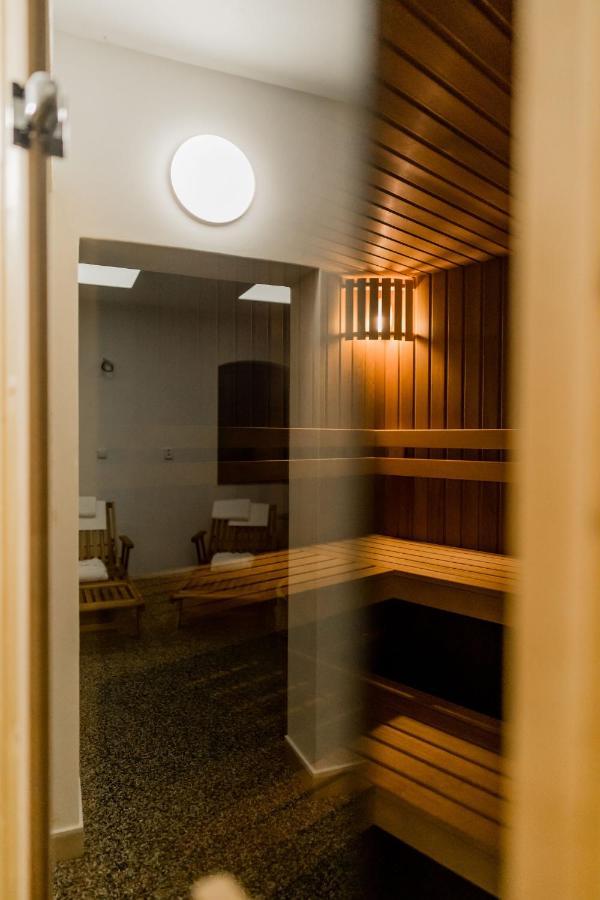 Na Kopecku Ad 1795 - Penzion S Restauraci A Wellness V Podkrkonosi Двур-Кралове-над-Лабем Экстерьер фото