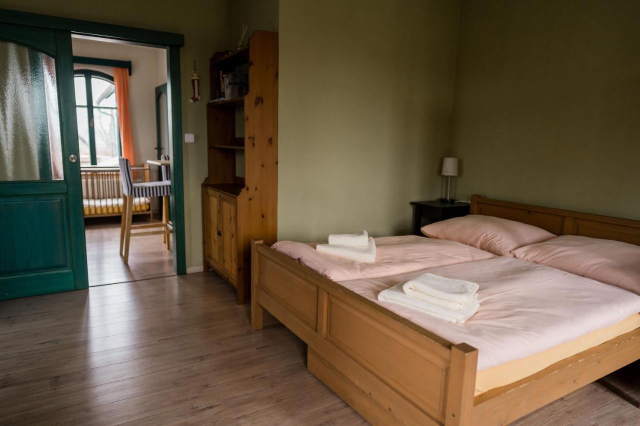 Na Kopecku Ad 1795 - Penzion S Restauraci A Wellness V Podkrkonosi Двур-Кралове-над-Лабем Экстерьер фото
